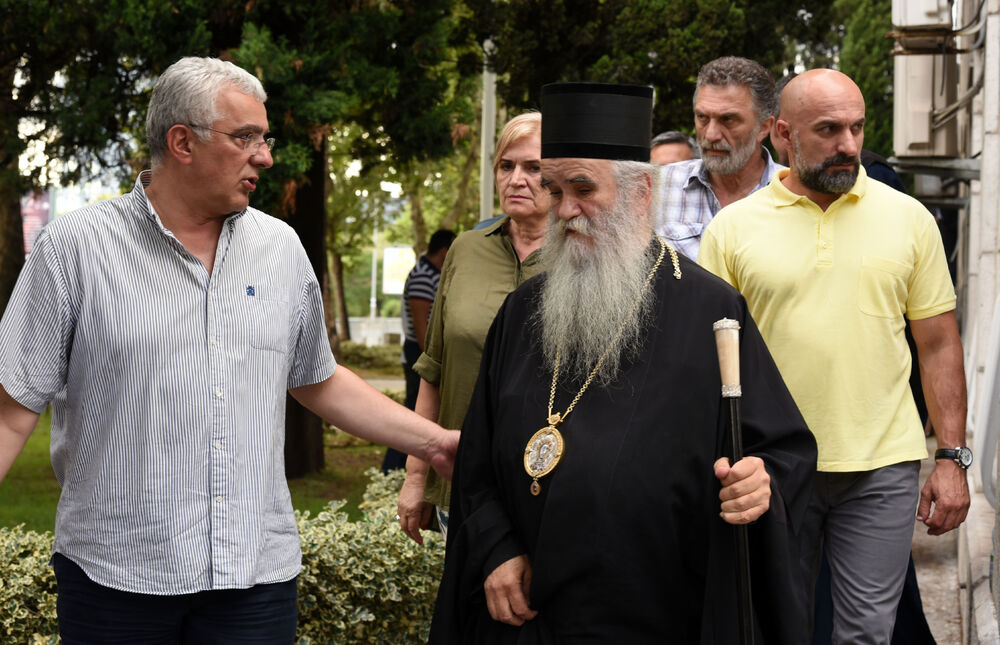 Amfilohije, Andrija Mandić