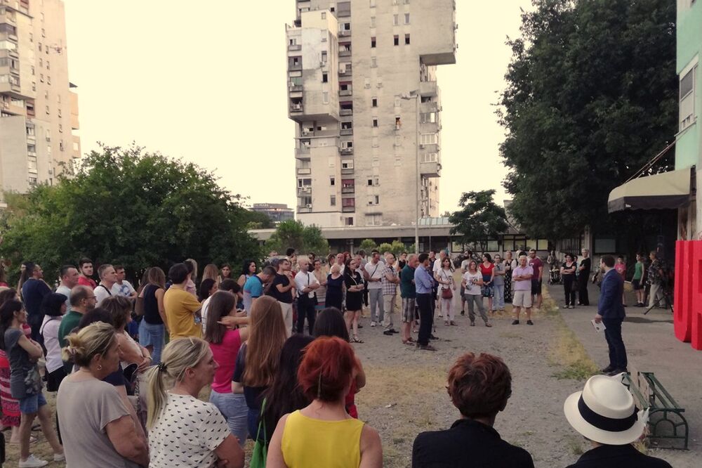 URA tribina Blok V, Foto: URA