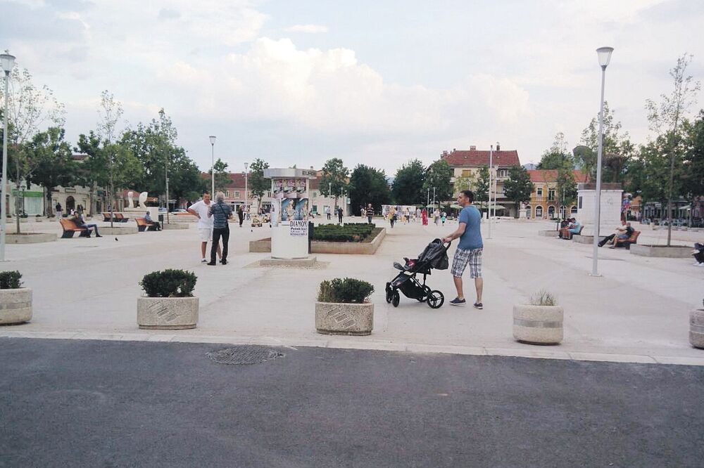 Trg slobode, Nikšić, Foto: Svetlana Mandić
