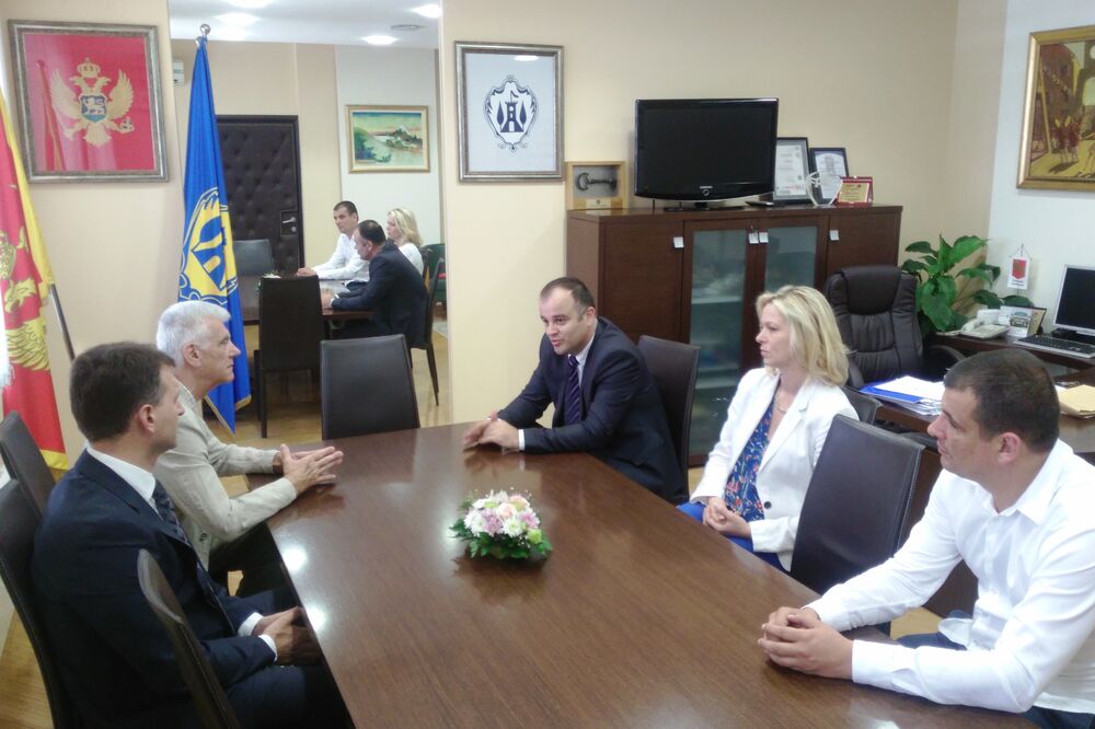 srpski konzuli u Herceg Novi, Foto: PR Opština Herceg Novi