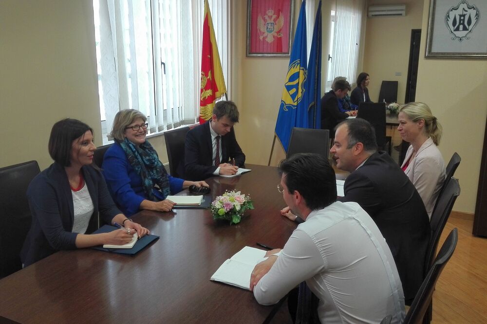 Margaret En Uehara, Herceg Novi, Foto: Opština Herceg Novi