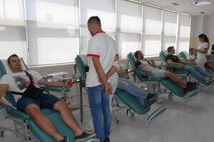 Dobrovoljni davaoci iz kluba "Tološi" dali krv