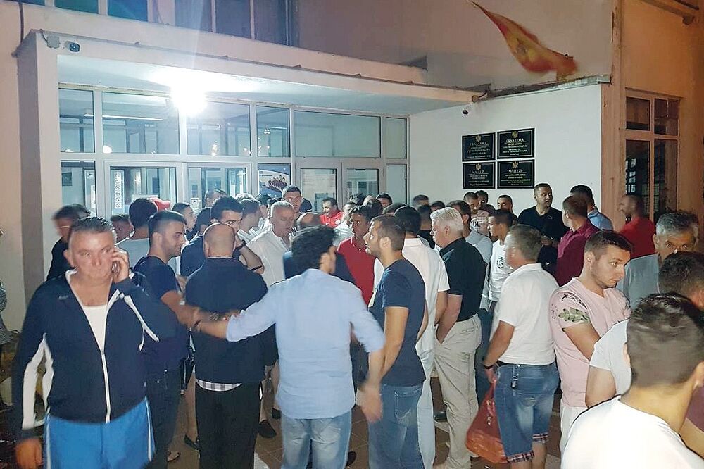 protest Ulcinj, Foto: Ul-info.com