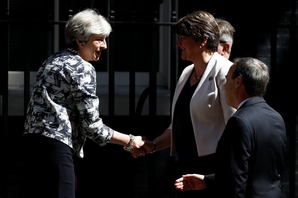 Tereza Mej, Arlin Foster, Foto: Reuters