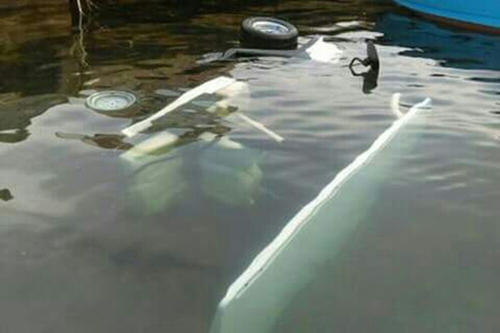 Električni automobil, Tivat, Foto: Siniša Luković