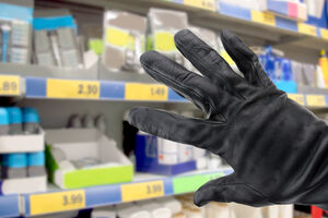 Berane: Krao čokolade, cigarete, upaljače?