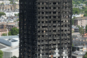 Opasnost od rušenja djelova izgorjele zgrade u Londonu
