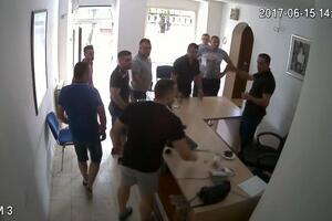 Pogledajte upad u prostorije Nove srpske demokratije