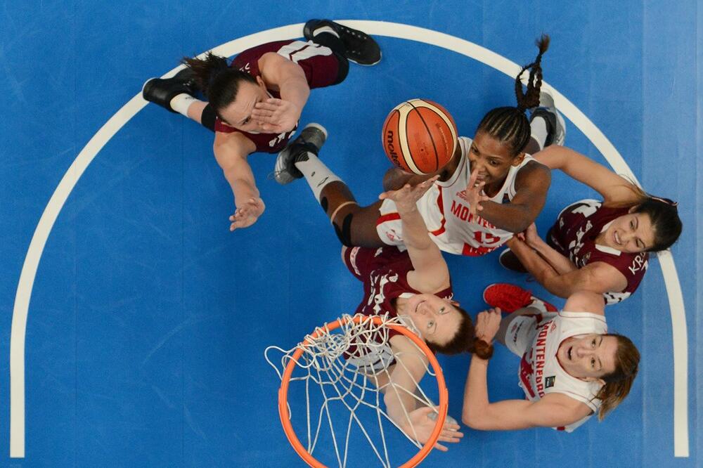 Anđelika Robinson, Crna Gora - Letonija, Foto: FIBA.COM