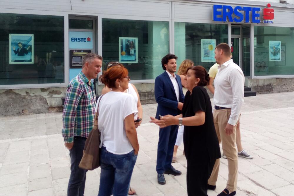 URA, URA Cetinje, Foto: Građanski pokret URA