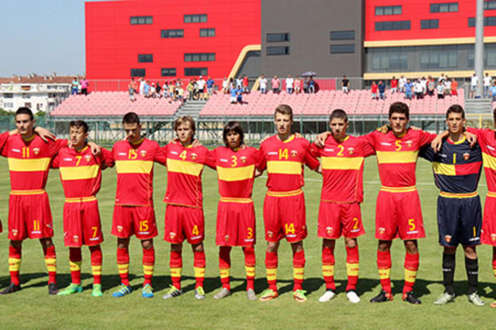 Pionirska fudbalska reprezentacija, Foto: FSCG