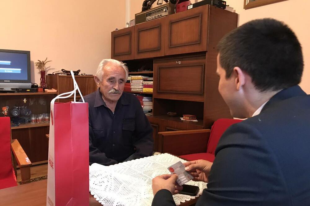 Demokrate, Foto: Demokrate