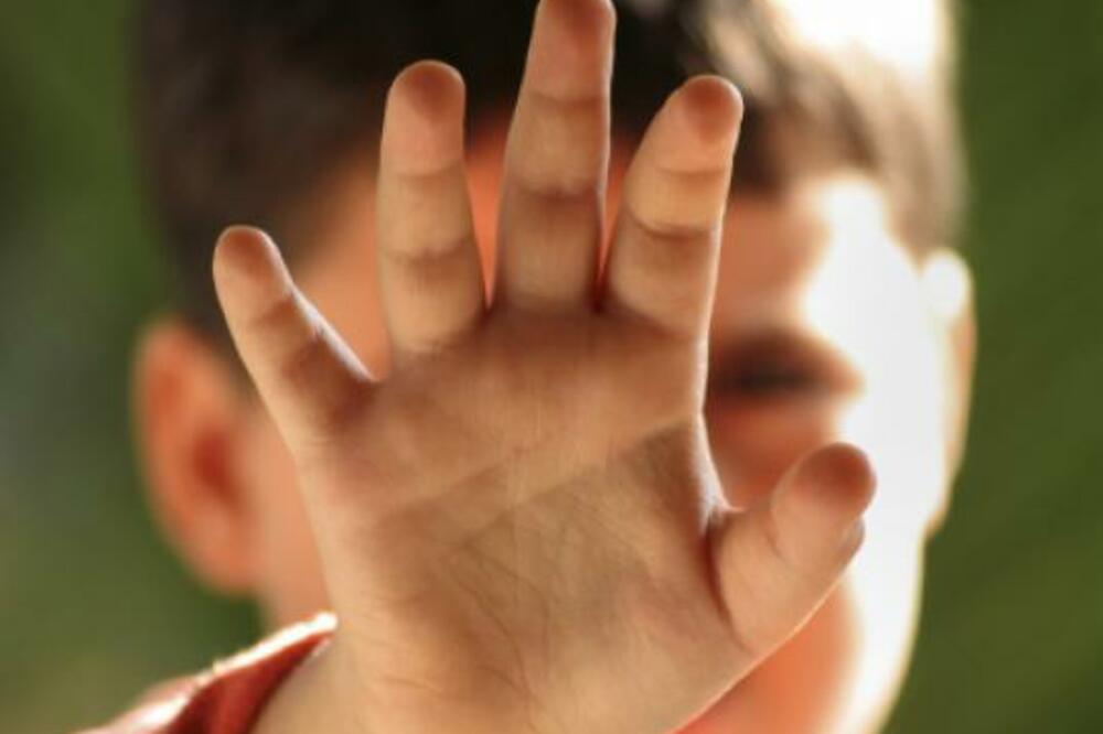 Zlostavljanje djece, Foto: Politico.ie