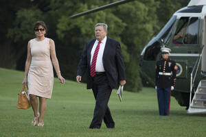 Ovo je Melanijin otac: Sličnost sa Trampom zapanjila sve