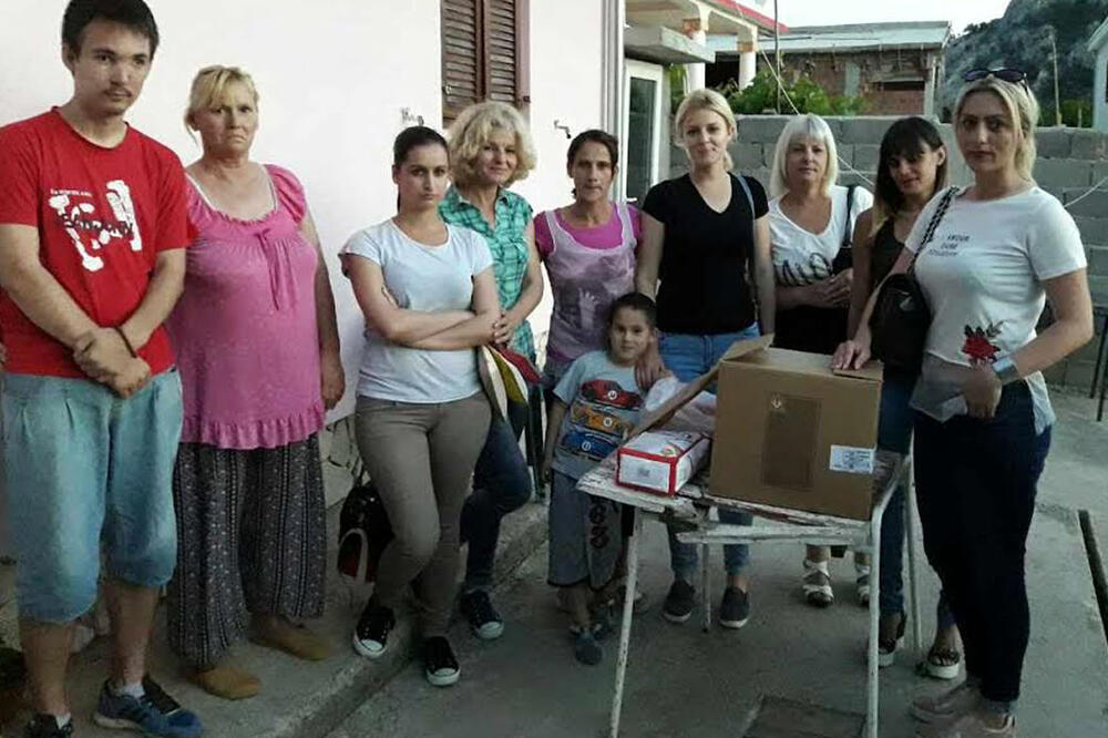 donacija Nova Sutomore, Foto: Forum žena Nova