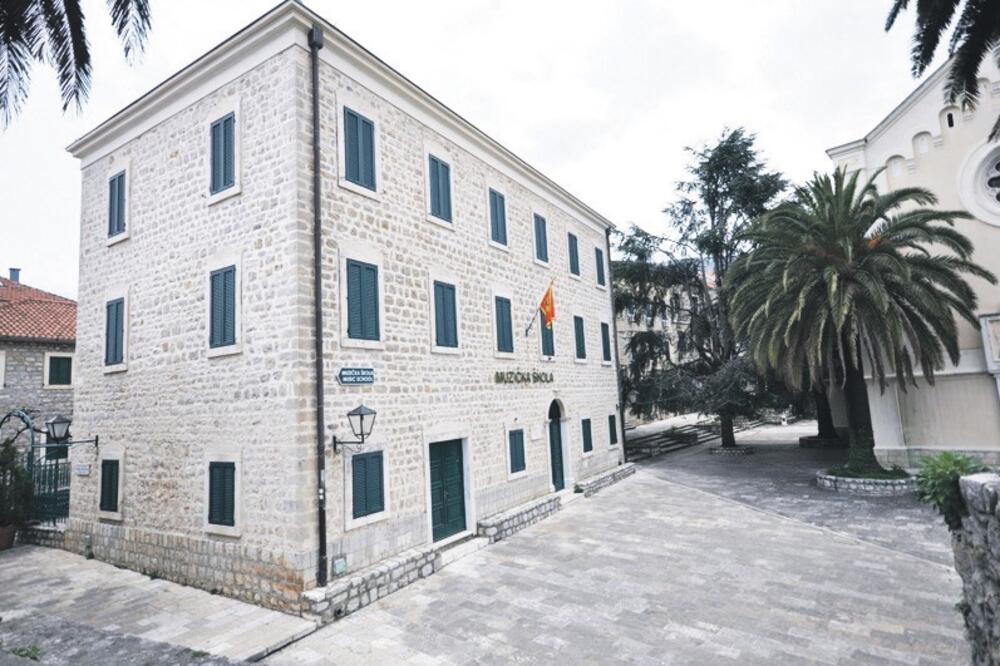Muzička škola, Herceg Novi, Foto: Arhiva "Vijesti"
