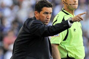 Albanac Hasi novi trener Olimpijakosa