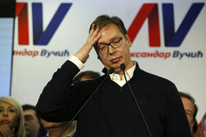 Šta je sve Aleksandar Vučić izostavio iz zvanične biografije
