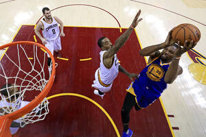 Durent za 3:0 - Golden stejt pred titulom