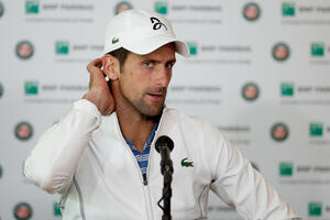 Đoković nije isključio ni pauzu od tenisa: Pokušavam, trudim se,...