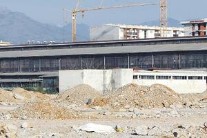 Imovina fabrike se pljačka 20 godina