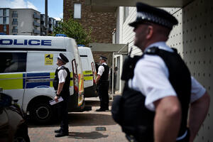 London: Policajci ispalili 50 metaka na trojicu napadača, ranili i...