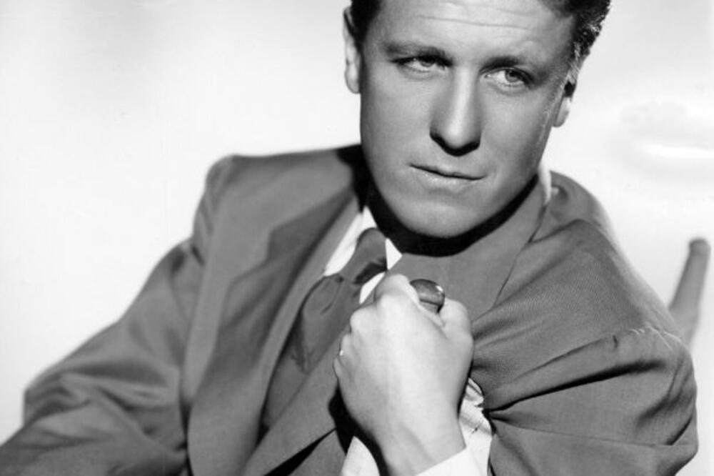 George Stevens (Novine)