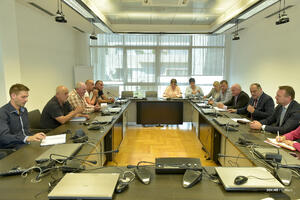 Simović sa poljoprivrednicima iz Tuzi i Golubovaca: Dijalogom do...