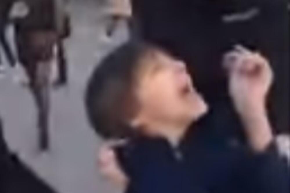 Moskva, hapšenje dječaka, Foto: Screenshot (YouTube)