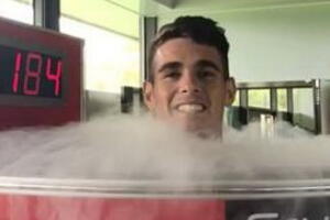 Oskar zna kako je kupati se na -195 stepeni