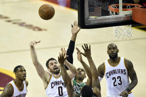 NBA TOP 5: Majstorije Irvinga i nevjerovatna asistencija Lava