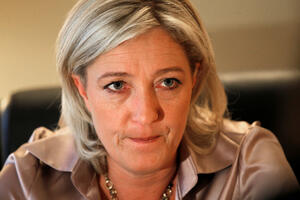 Mono: Marin Le Pen odustala od ideje da Francuska napusti EU