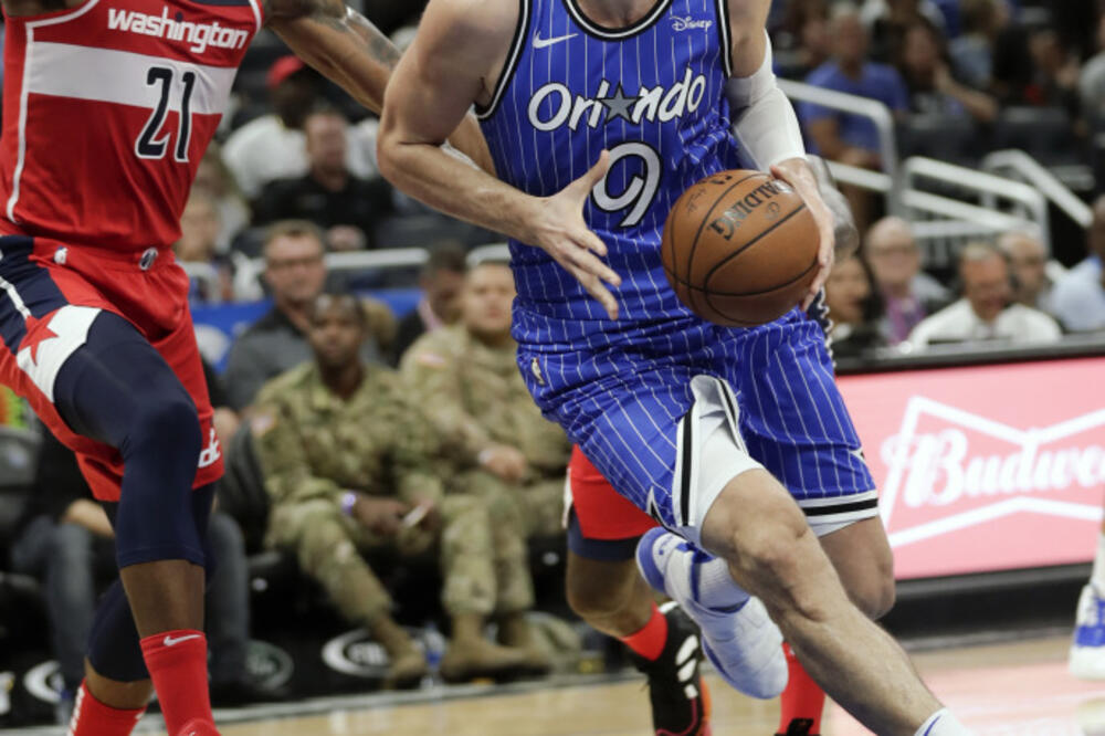 Vučević, Foto: John Raoux/AP