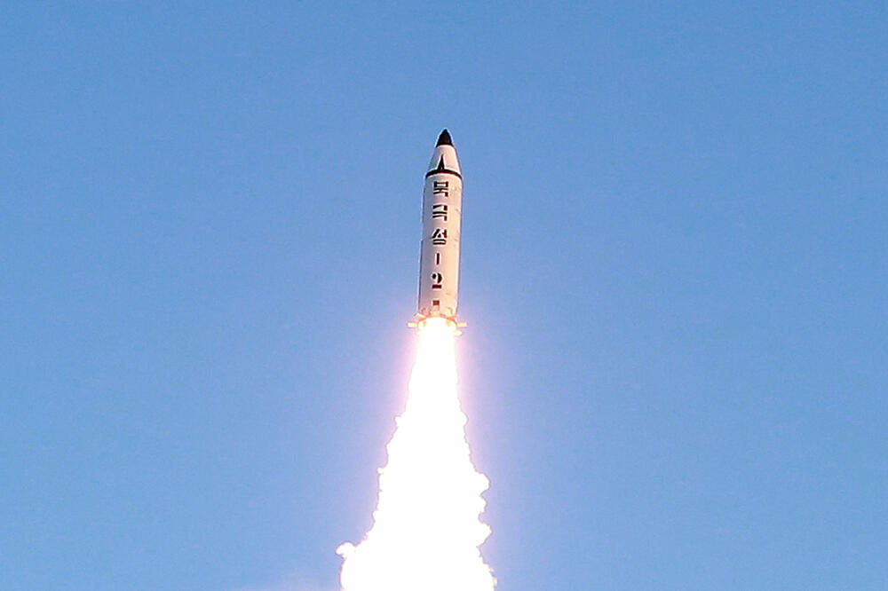 Sjeverna Koreja, raketa, Foto: Shutterstock