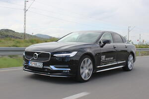 Za volanom: Ko će izvući deblji kraj u sudaru starog i novog...