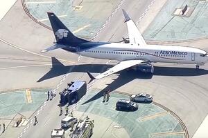 Los Anđeles: Avion udario u kombi, osam osoba povrijeđeno