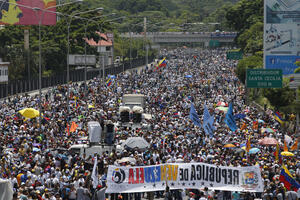 U Karakasu zatvorene ulice pred protest opozicije