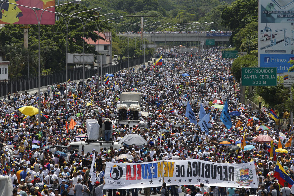 protest Karakas, Foto: Reuters