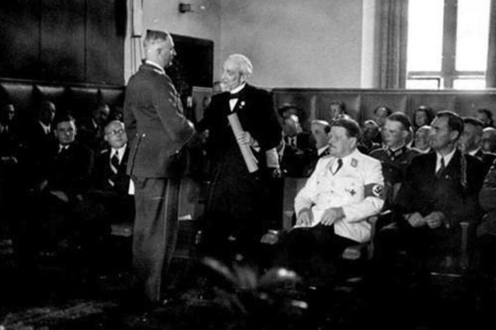 Filip Lenard (novine)