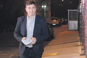 Medojević: Crna Gora je podijeljenja,  posvađana, pred dužničkim...