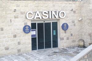 "Casino Avala" mora da ukloni reklamu