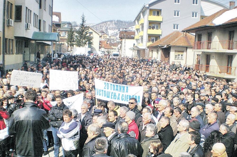 protest žrtava tranzicije, Foto: Arhiva Vijesti