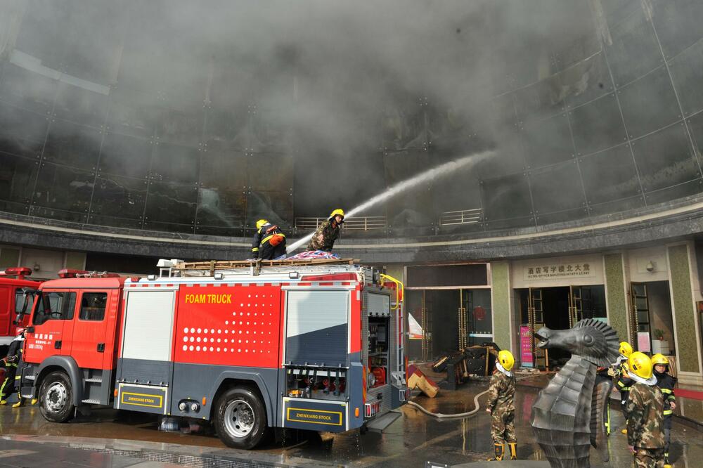 Šangaj hotel požar, Foto: Reuters