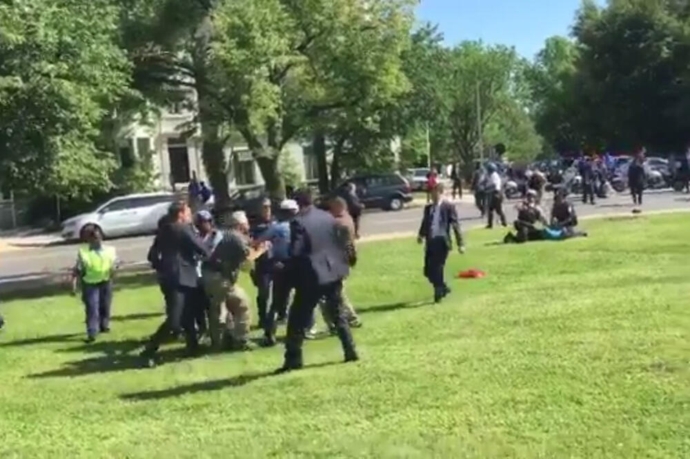 Tuča, turska amabasada u VAŠINGTONU, Foto: Twitter