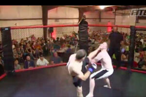 Pogledajte jedan od najbržih nokauta u istoriji MMA