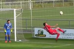 Da li je moguće - autogol makazicama?!