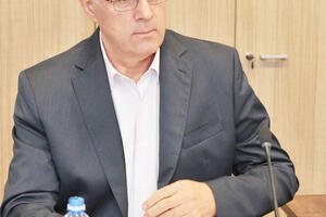 Lani dao saglasnost da mu gledaju račune