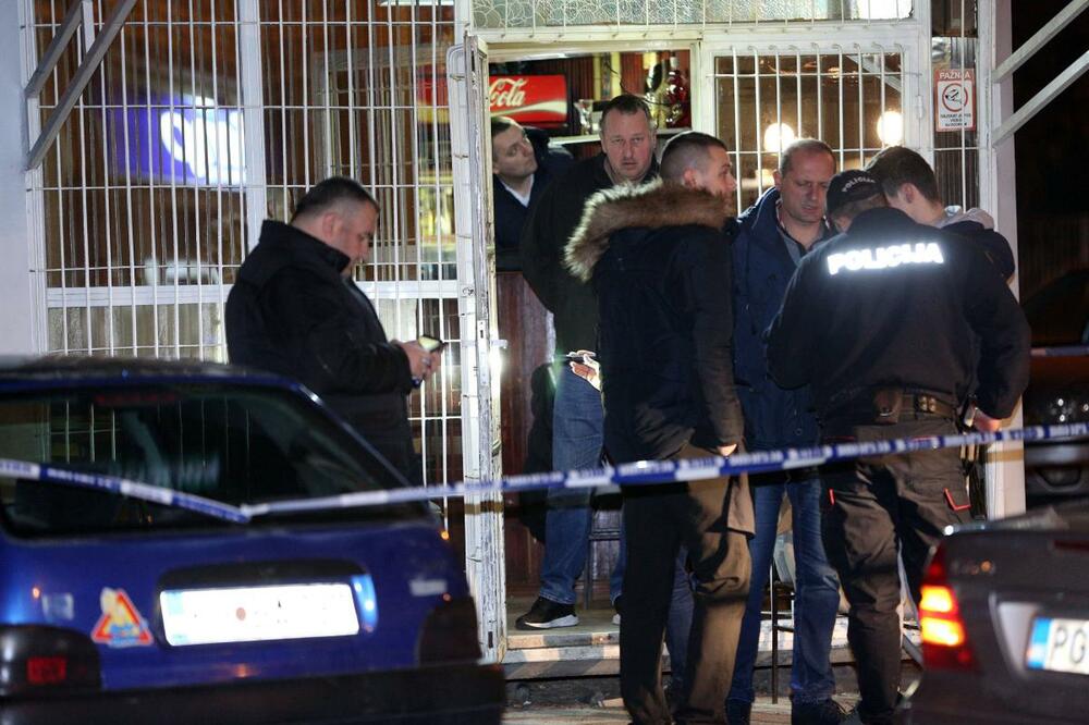 Sinoć na mjestu pucnjave, Foto: Filip Roganović