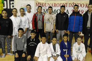 Kup mimoze: Nikšićani se vratili sa 60 medalja