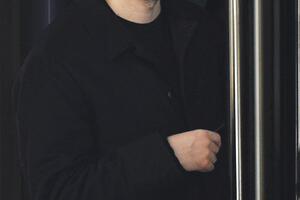 Miloš platio kaznu, Sveto još skuplja milion